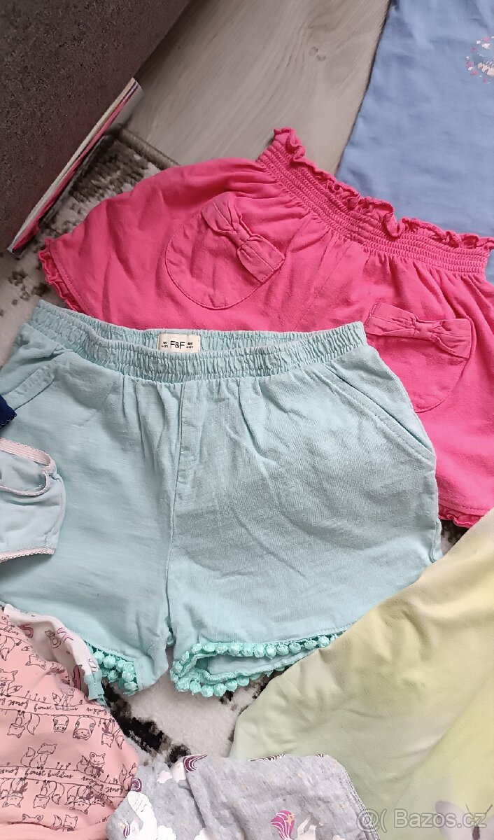 Mix dívčí (trika, mikča, atd...) 4 až 5 let - 6