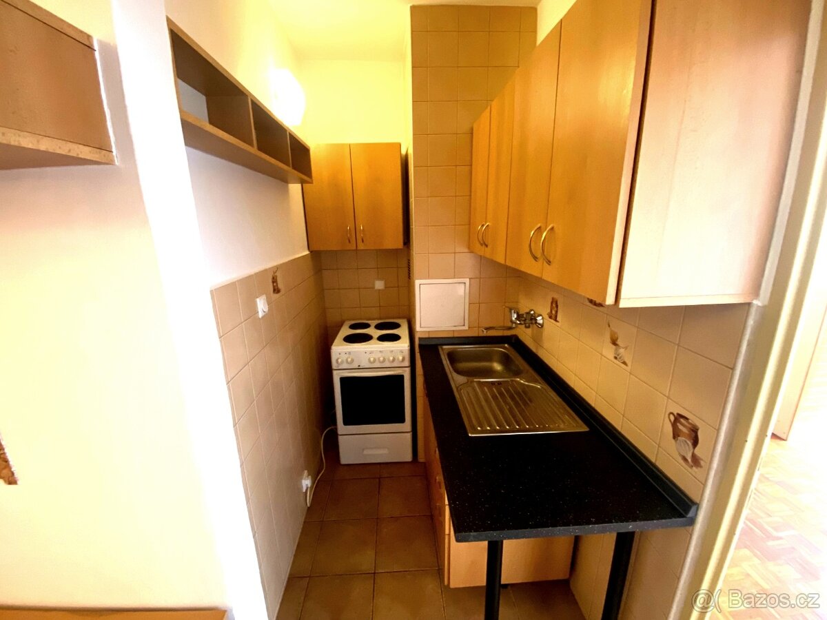Pronájem 1+kk L.Váchy , Zlín - 6