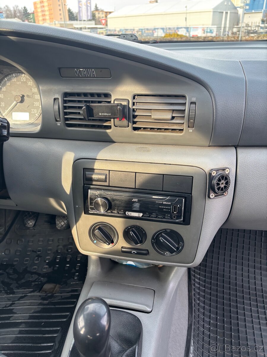 Škoda octavia 1 1.9 TDi 81 kw - 6