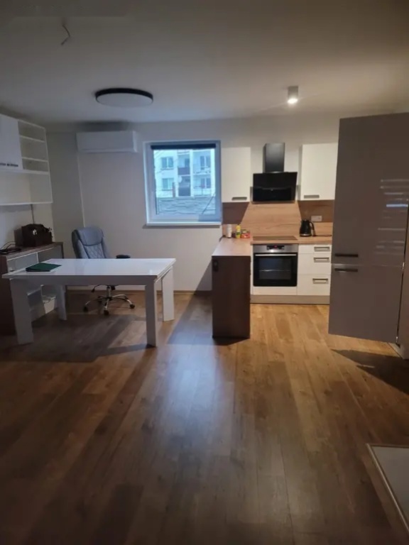 Pronájem dvoupodlažního řadového domu 4kk, 129m2 - 6