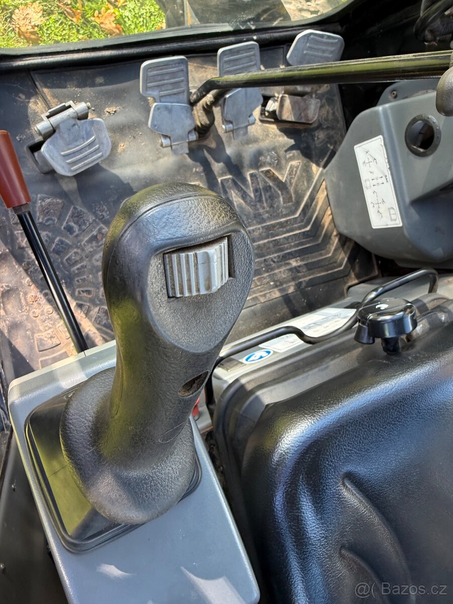 Sany sy26 Minibagr 2.8T + 3x lžíce - 6