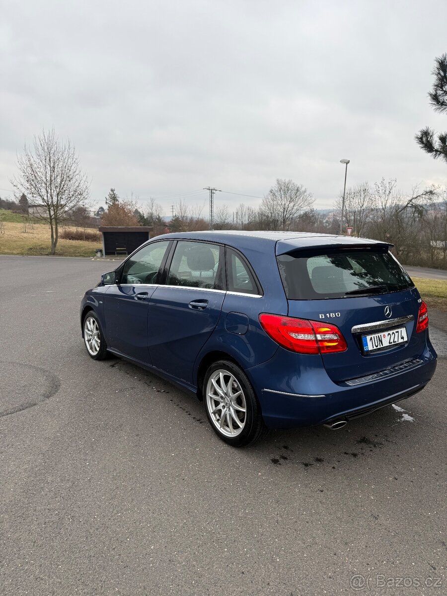 MB class B 1.8 cdi 2012 - 6