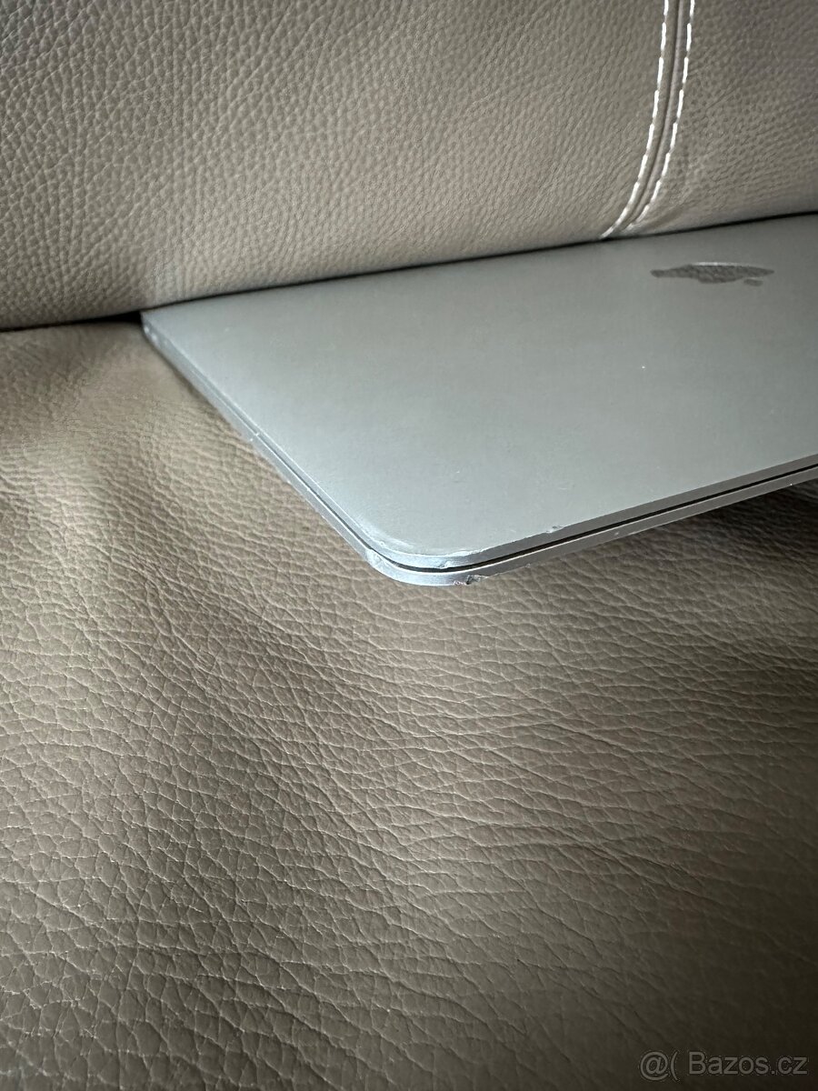 MacBook Air 13” 2020 Intel i3 256Gb - 6