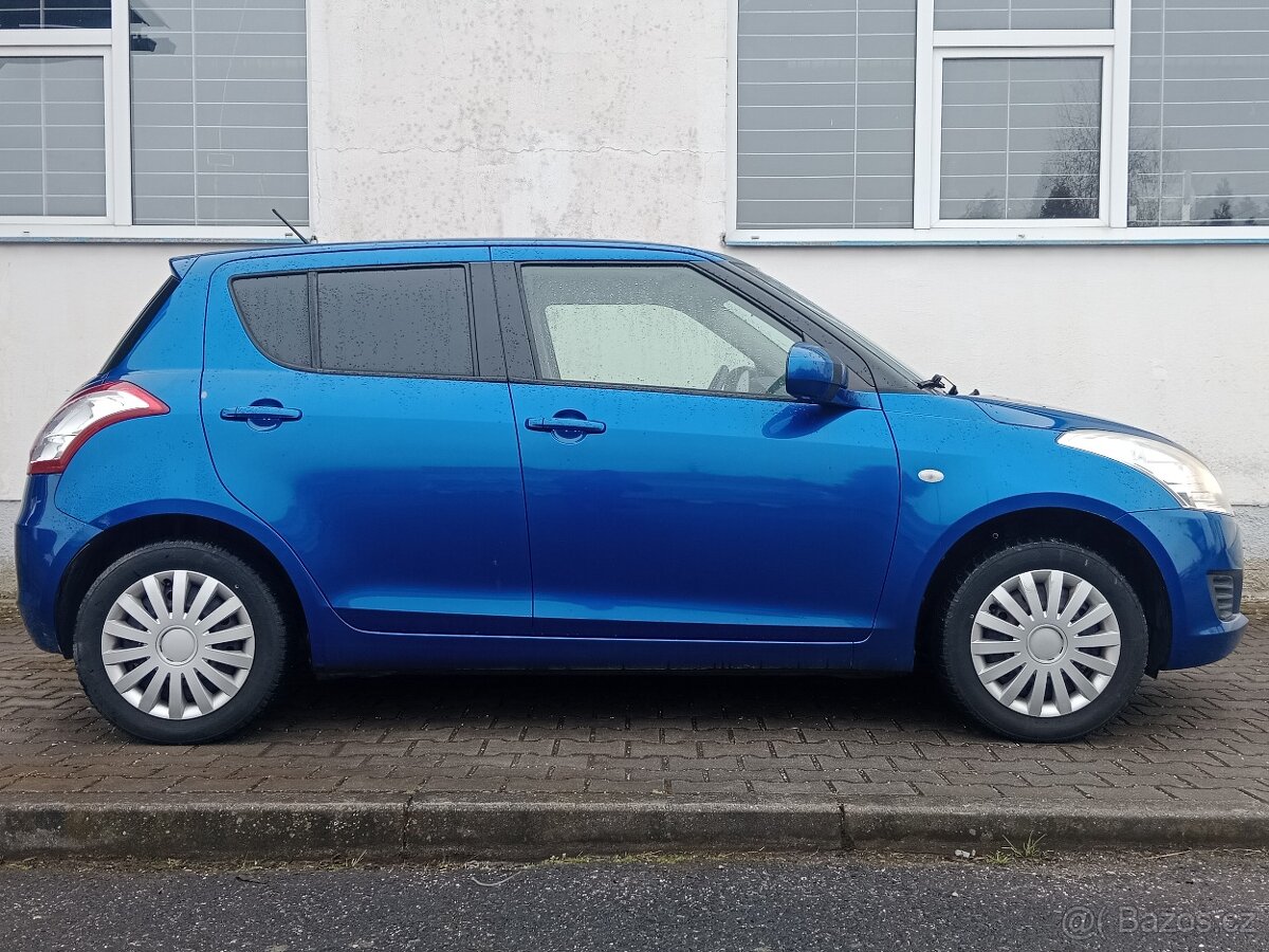Suzuki Swift 1.2 VVTi 69 kW 4×4, 2011, benzín - 6