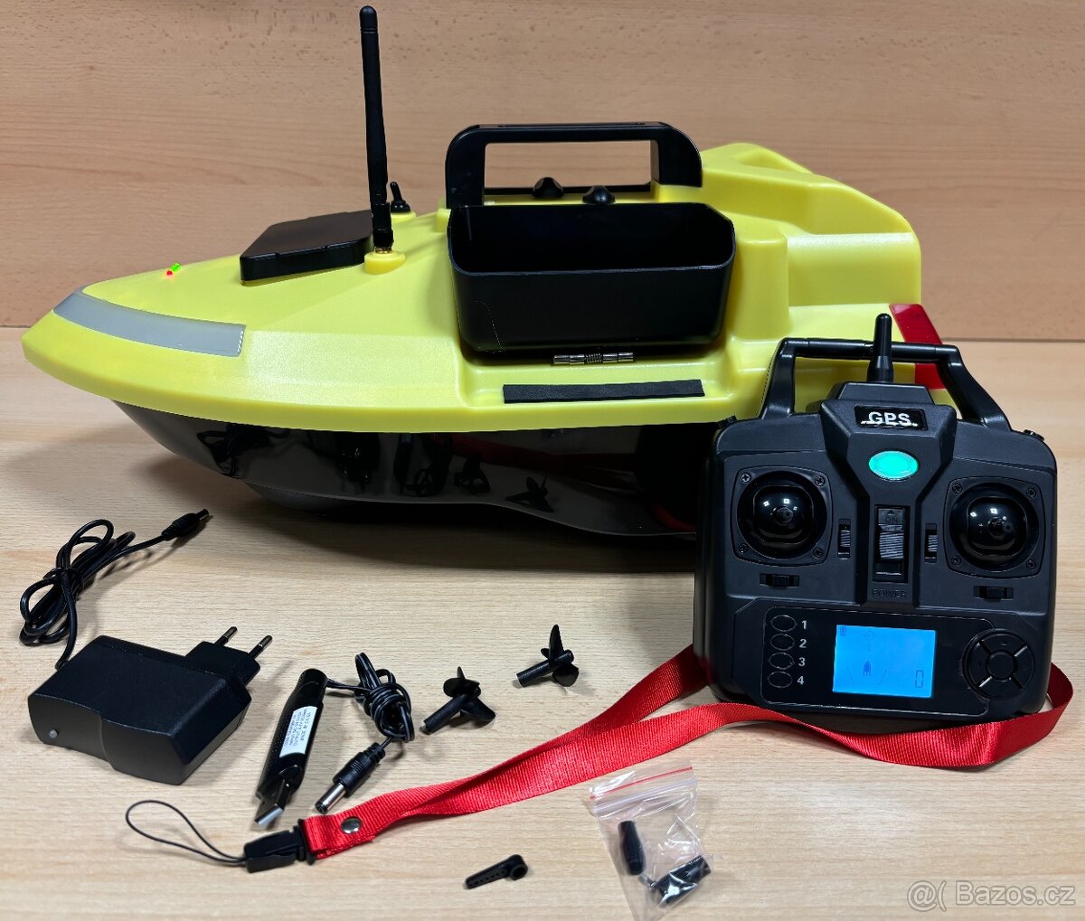 Tříkomorová lodička s GPS s baterií 12000mAh včetně obalu - 6