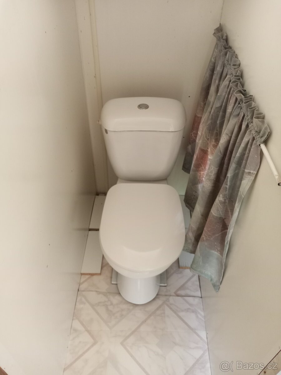 Zahrada s chatou - 6