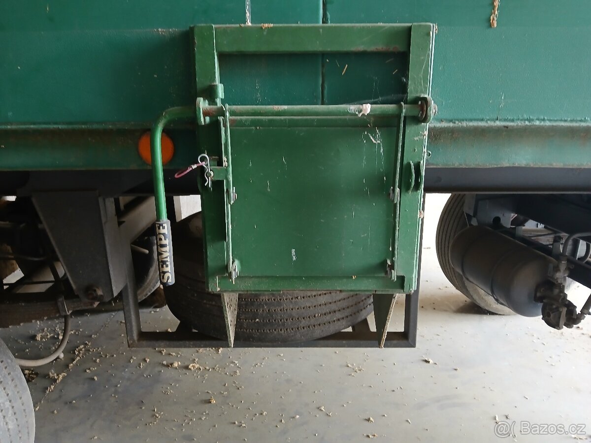 Prodám vlek ( Autovlek ) přetypovaný za traktor - 6