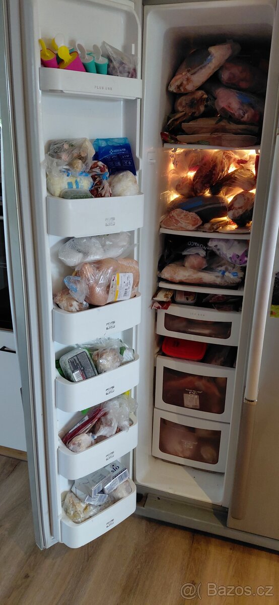Americká lednice s mrazákem Daewoo. - 6