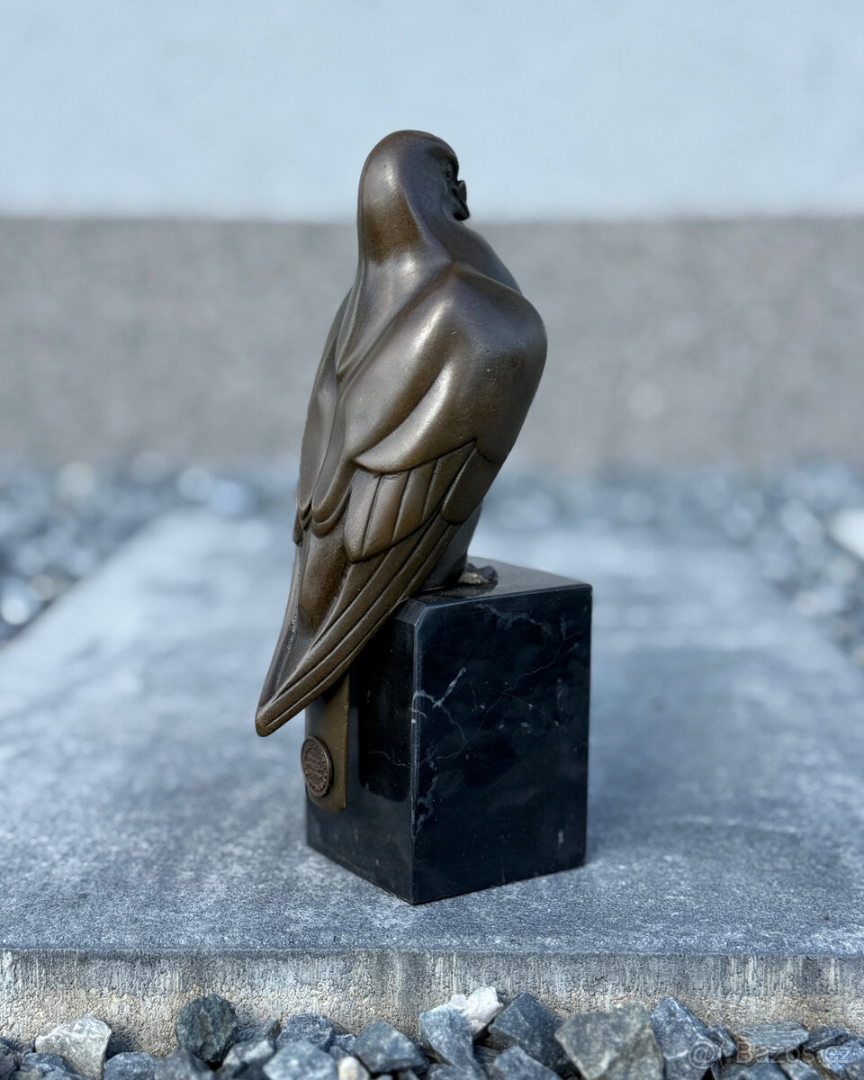 Moderní bronzová socha Holub symbol míru a lásky dekorace - 6