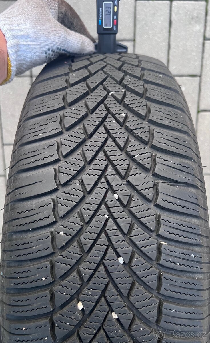 Octavia - 16" Velorum + zimní 205/60 Bridgestone - 6