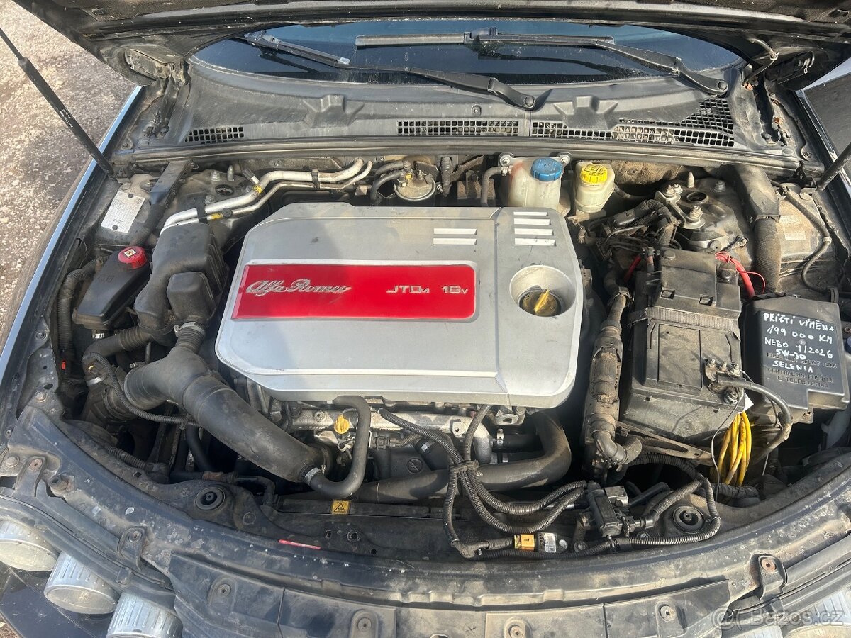 Alfa Romeo 159 1,9JTD 110KW prodám díly z vozu - 6