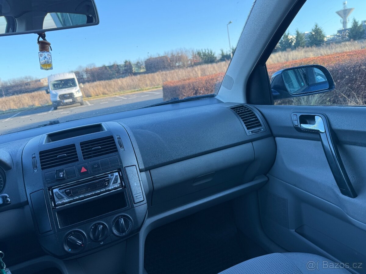 Volkswagen Polo 1.4 16V 55kw LPG 2004 - 6