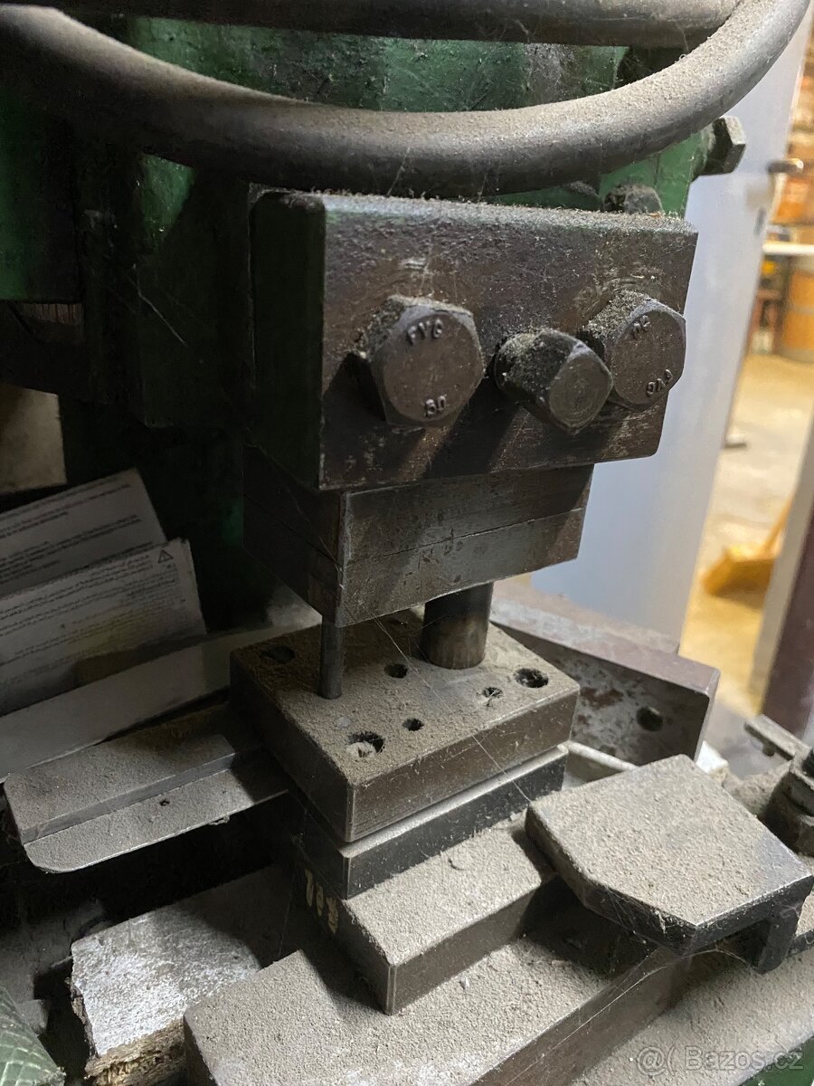 Výstředníkový lis - 6