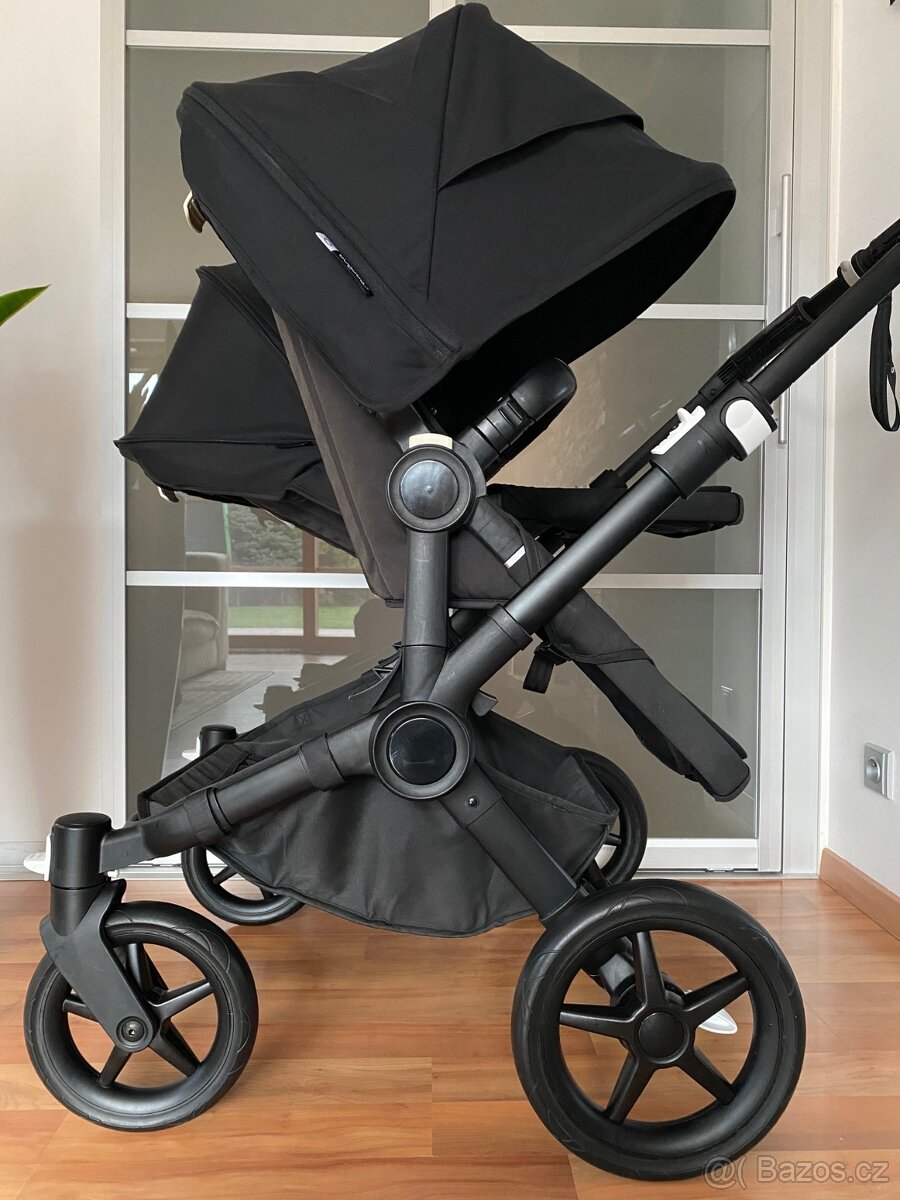 Bugaboo Dokey 5 TWIN all black + adaptér - 6