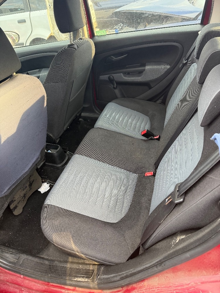 Prodám veškeré náhradní díly Fiat Grande Punto 1.2 48kw - 6