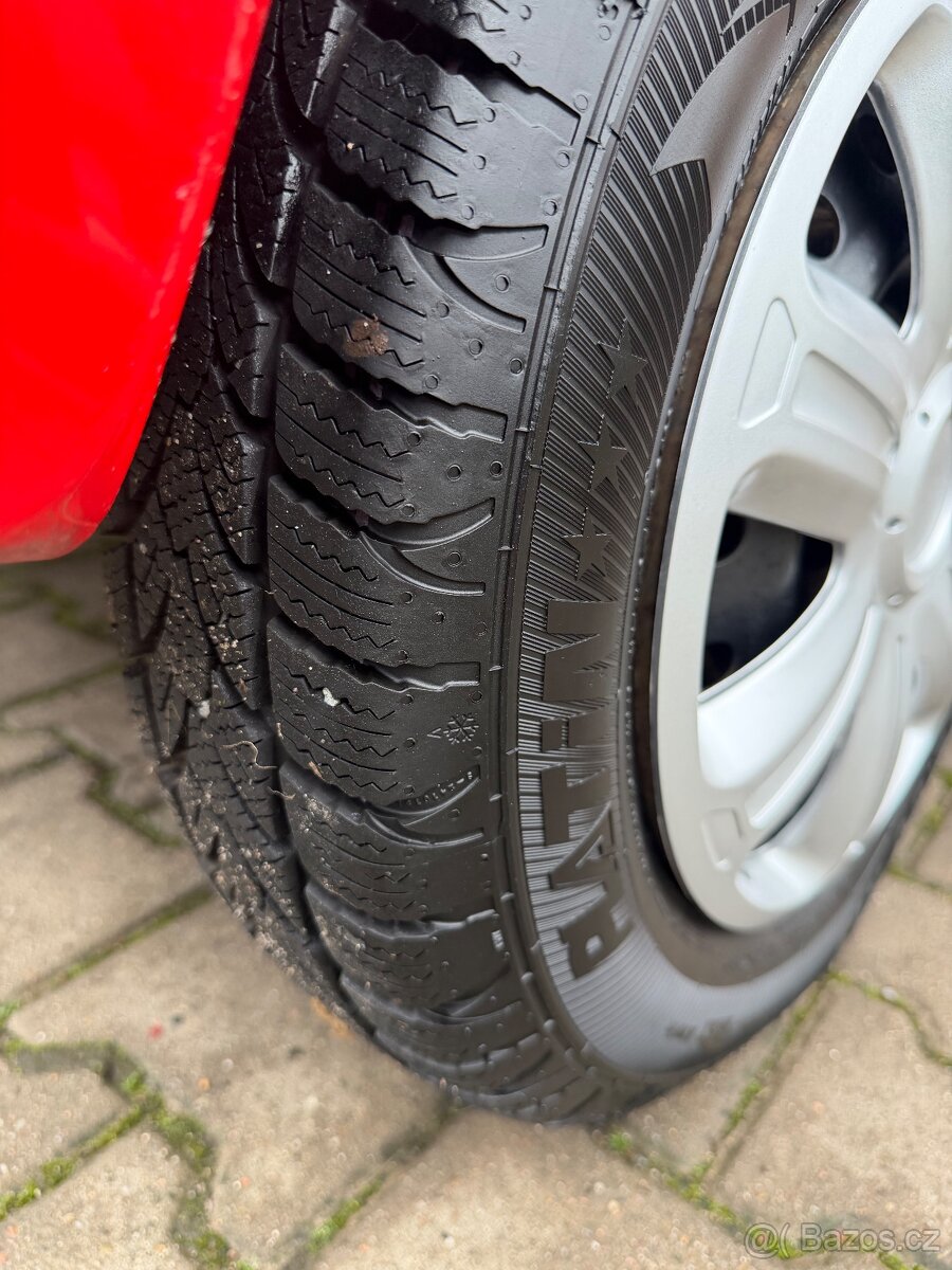 Daihatsu CUORE 1,0 i - 5 dveří - 6