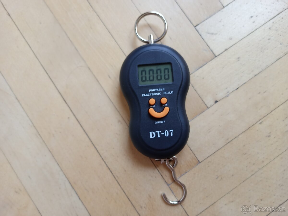 DVDAsus;Hitachi;Rybář.váhaDT-07;RetroRádioINTEROUND TR15 - 6