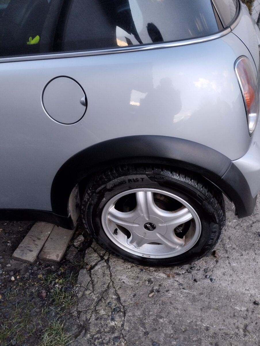 PRODAM BMW MINI COOPER 1.6.I.M.2004 STK+EM 2027 - 6