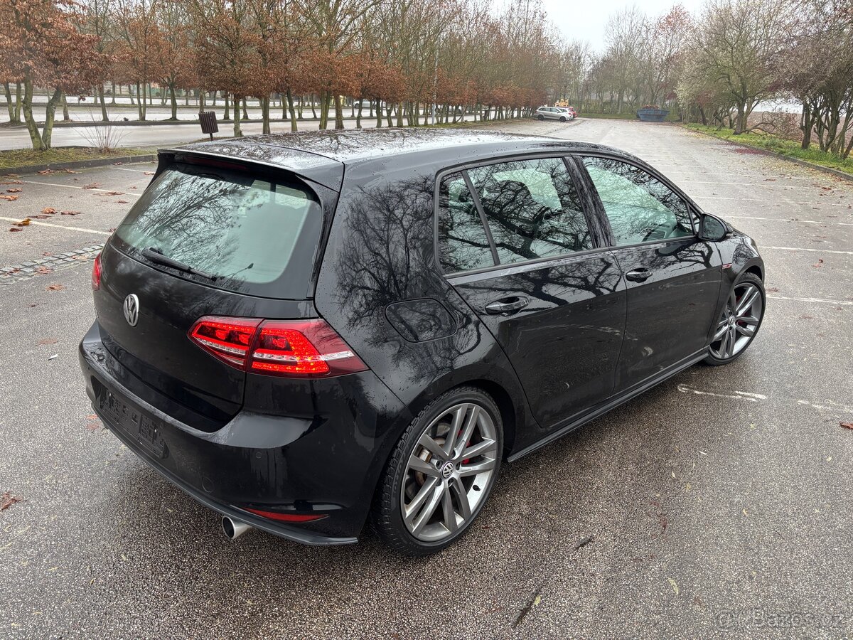 Volkswagen Golf 7 GTI - 6