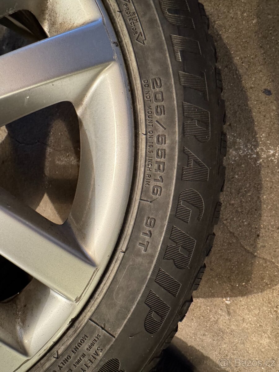 Original ALU kola VW 16" ET50, zimní pneu 205/55/R16, 5x112 - 6