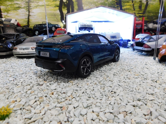 model auta Peugeot 408X 1:18 farba modrá / tyrkys / Paudi - 6