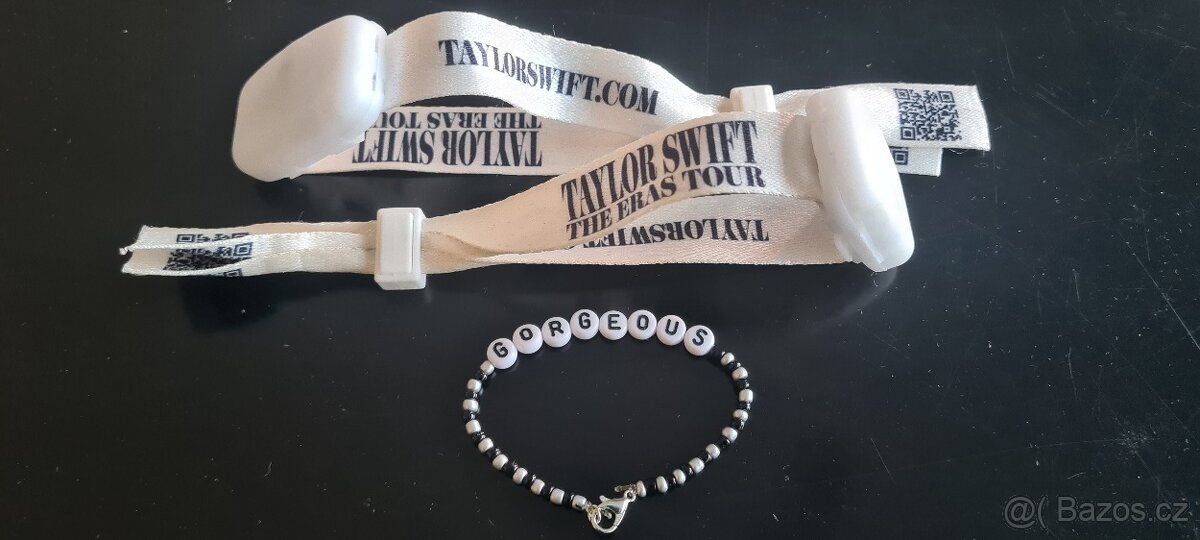 618 Taylor Swift - 2x taška + odznaky + náramky - 6