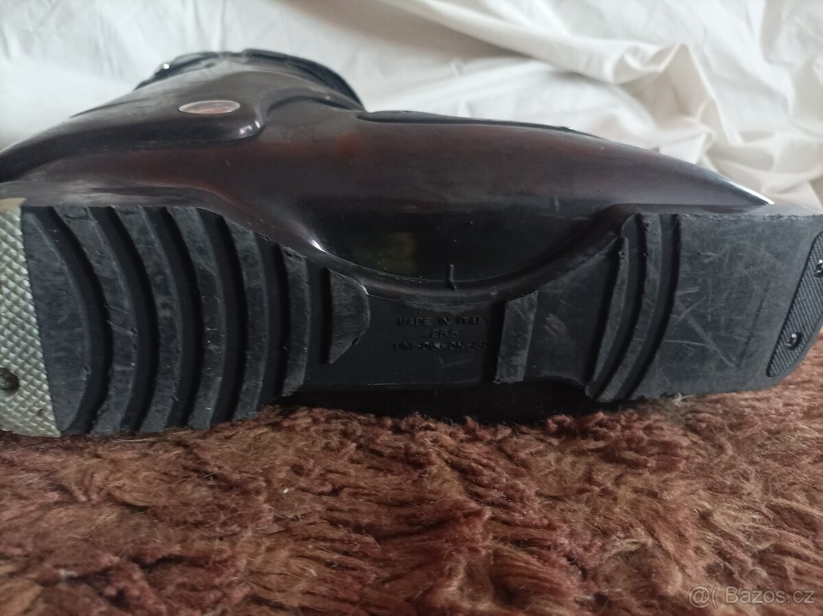 Dámské černé lyžáky Rossignol 26,5 - 6