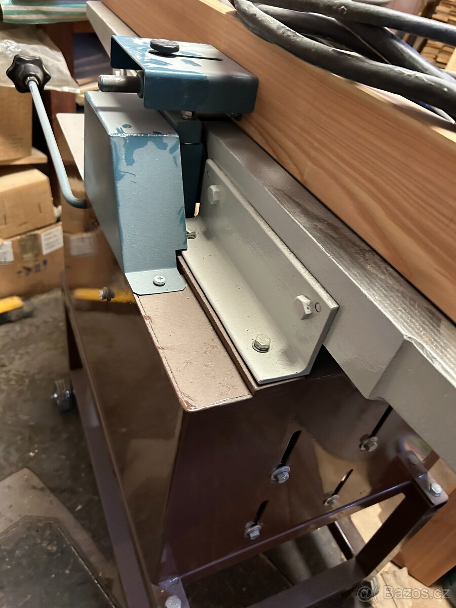 HOBLOVKA,SROVNÁVAČKA---30 cm - 6