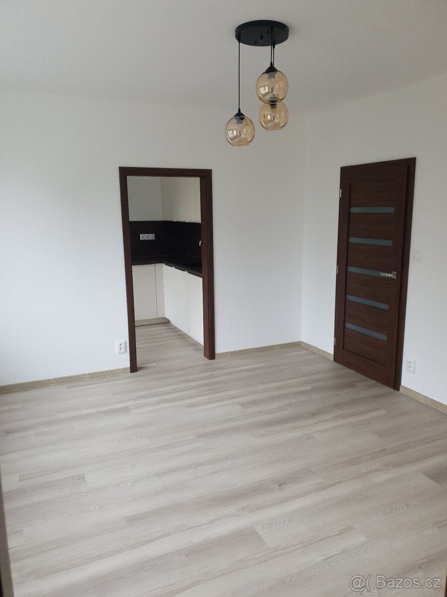 Byt 2+1, Ostrava Poruba, ul. Podroužková - 6