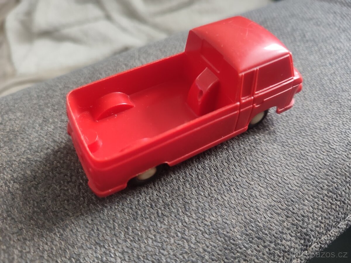 staré autíčko na setrvačník Barkas Igra ČSSR - 6