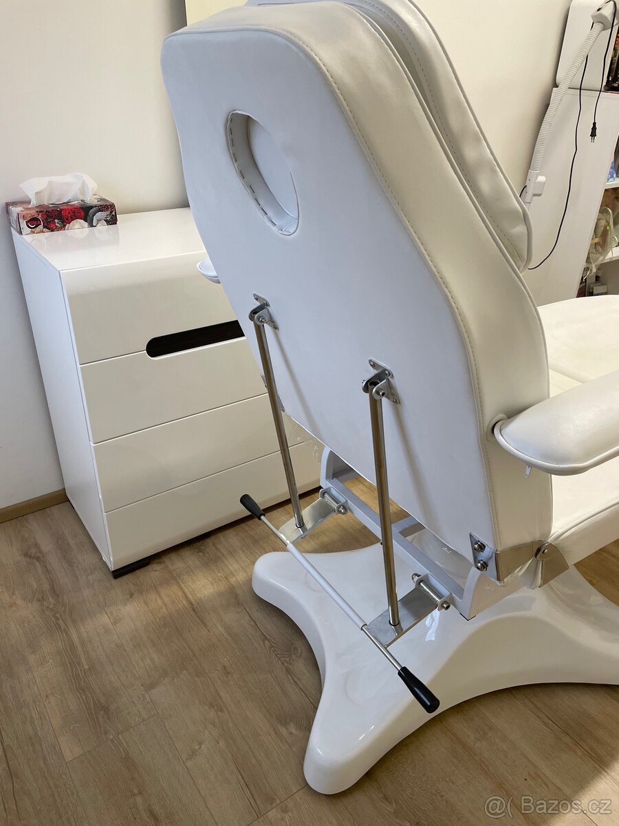 Kosmetické křeslo - 6