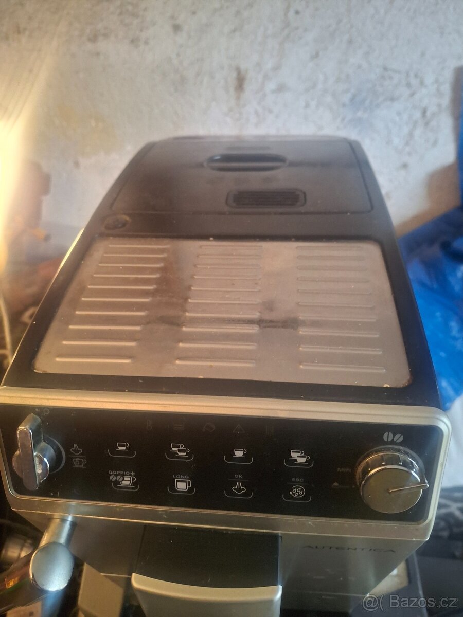 2× kávovar De'Longhi - 6