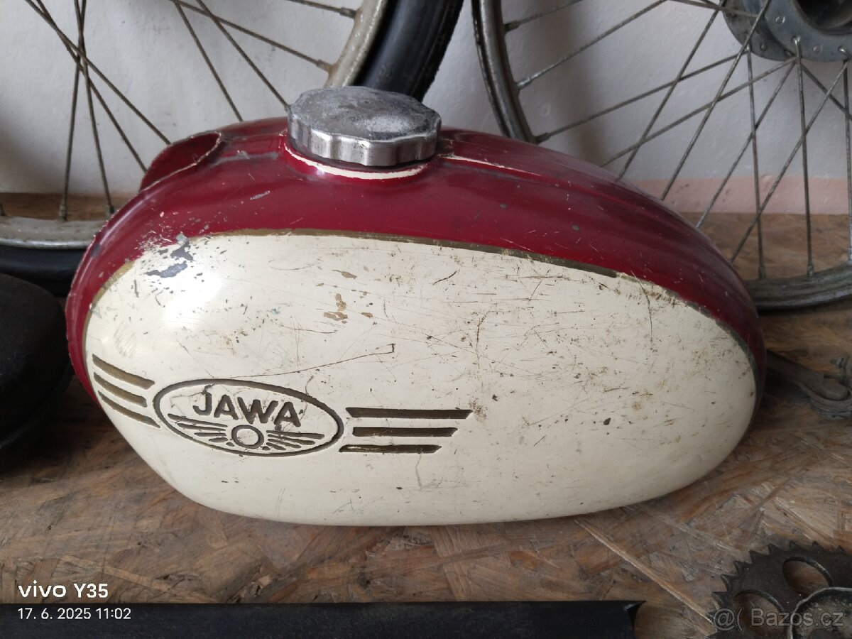 Stadion S11 a S22, Jawetta 551 - 6