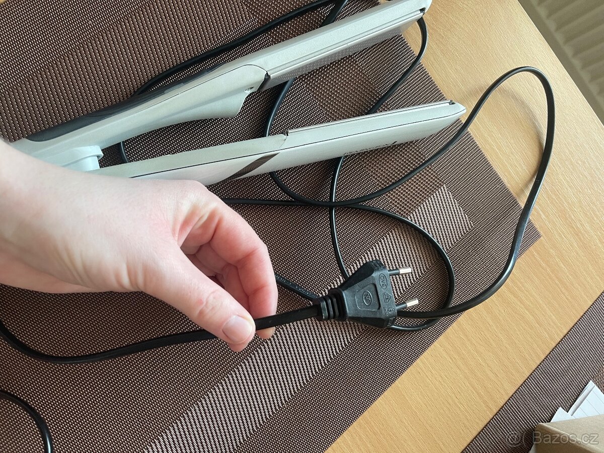 Žehlička na vlasy - 6