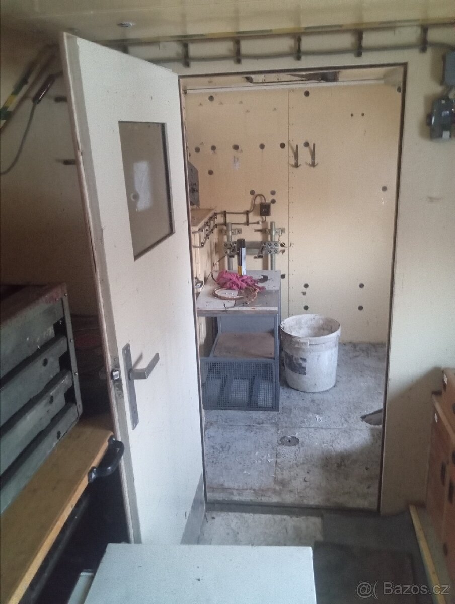 Praga V3S Skříňová nástavba M2 - 6