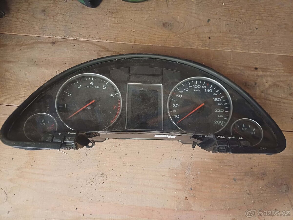Zbytek dílů na Audi a4 b6 1.6 benzín - 6