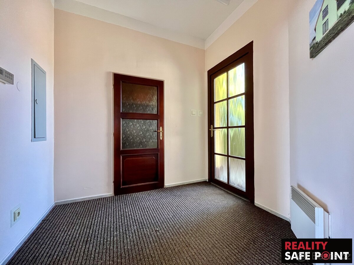 Prodej obchodního prostoru (3 159 m2), ev.č. 00594 - 6