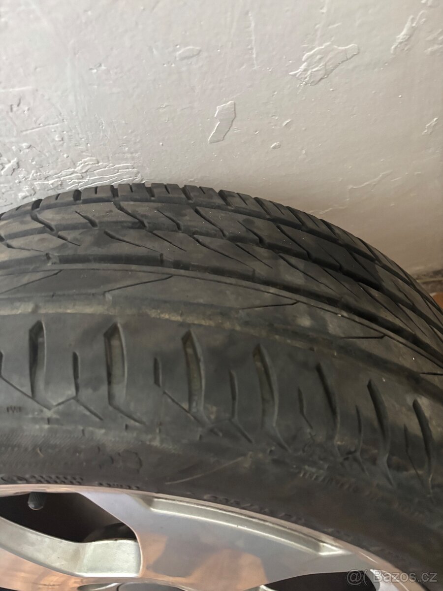 Audi 235/45 R17 letní sada - 6