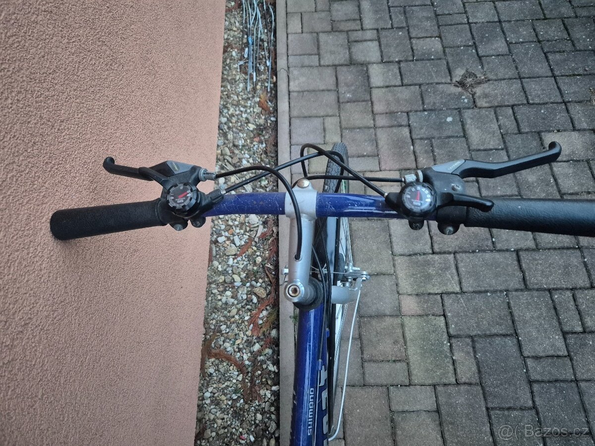 Trekingové kolo FORT - 6