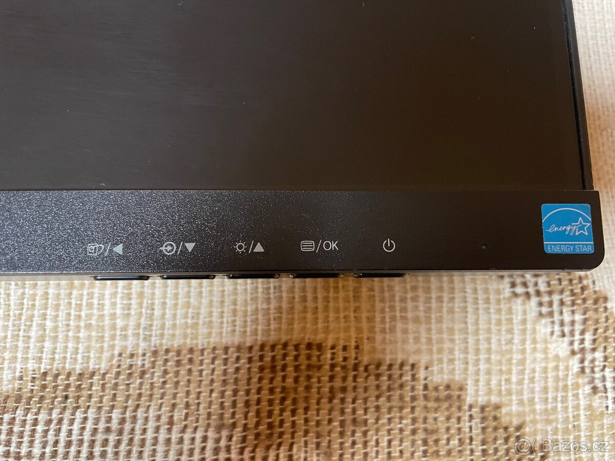 Prodám monitor k PC - 24" Philips 243V7Q - 6