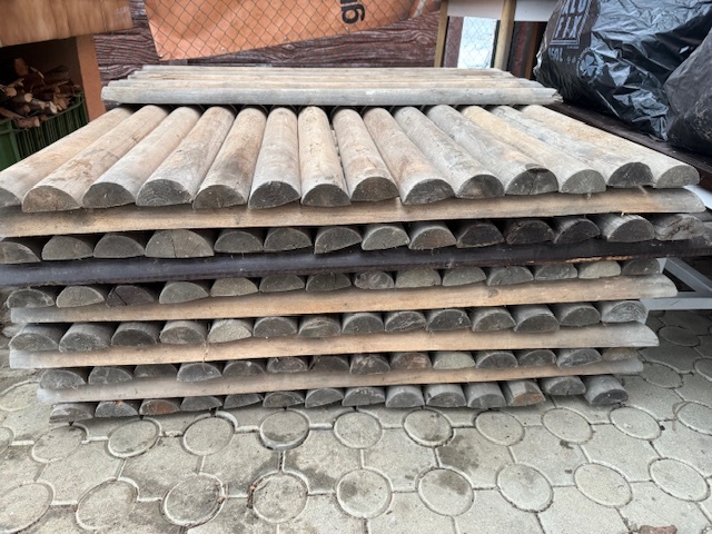 Dřevěná plotovka půlkulatá / Plotová lať - 6