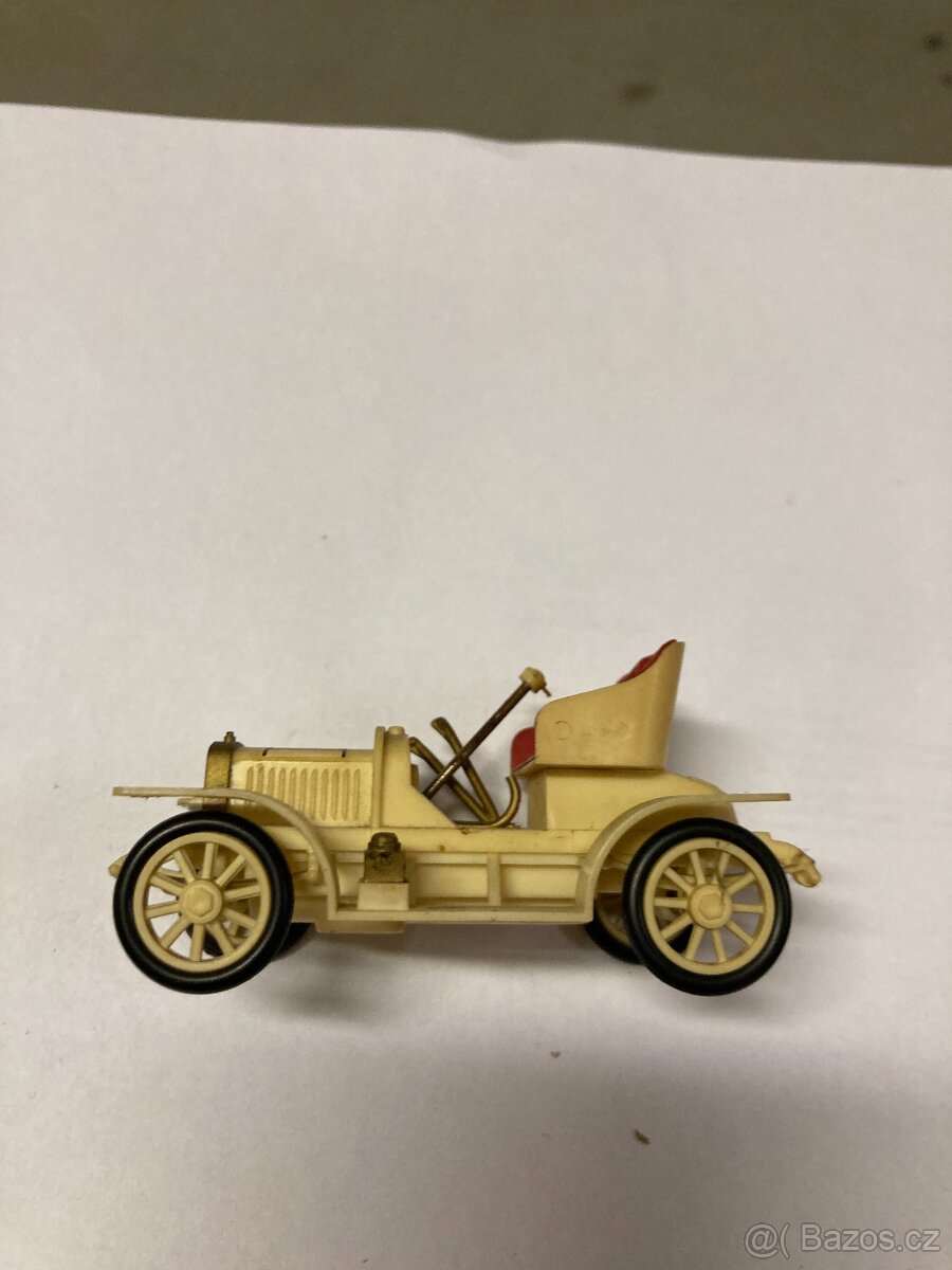 modely aut 10 - 6