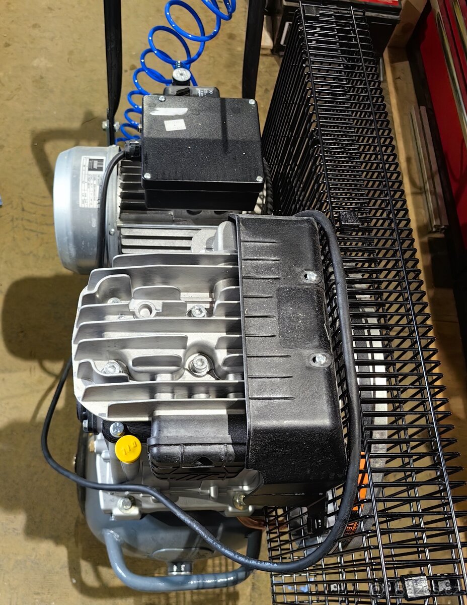 Schneider UNM 410-10-50 W kompresor pojízdný 10 bar - 6