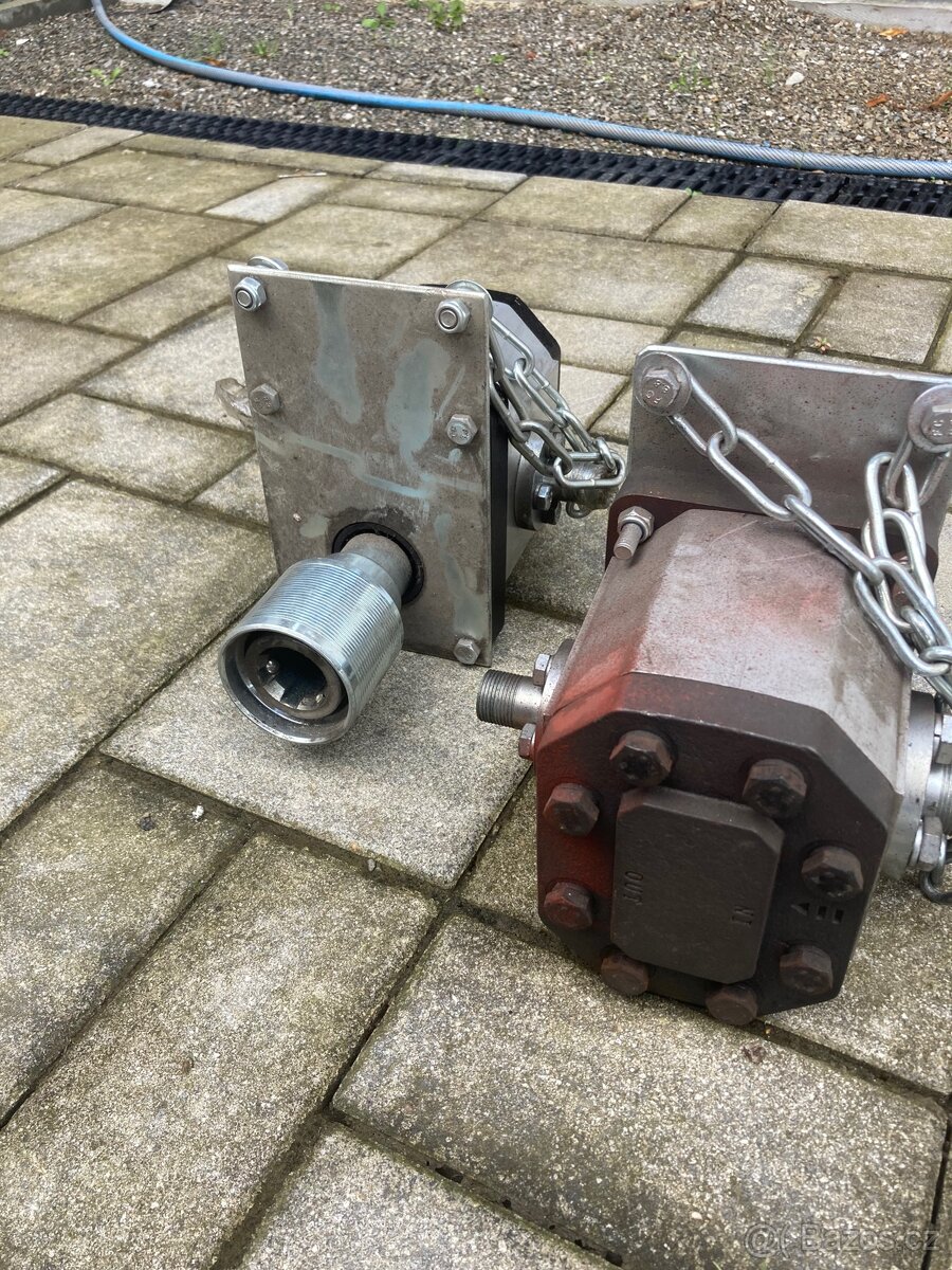 Hydraulické čerpadlo s rychlospojkou na kardan - 6