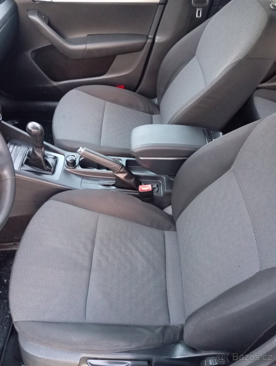 Škoda Octavia 3 1.6tdi 77kw ČR. Původ - 6