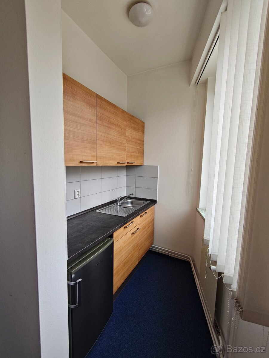 Pronájem kanceláře v centru Liberce - 6