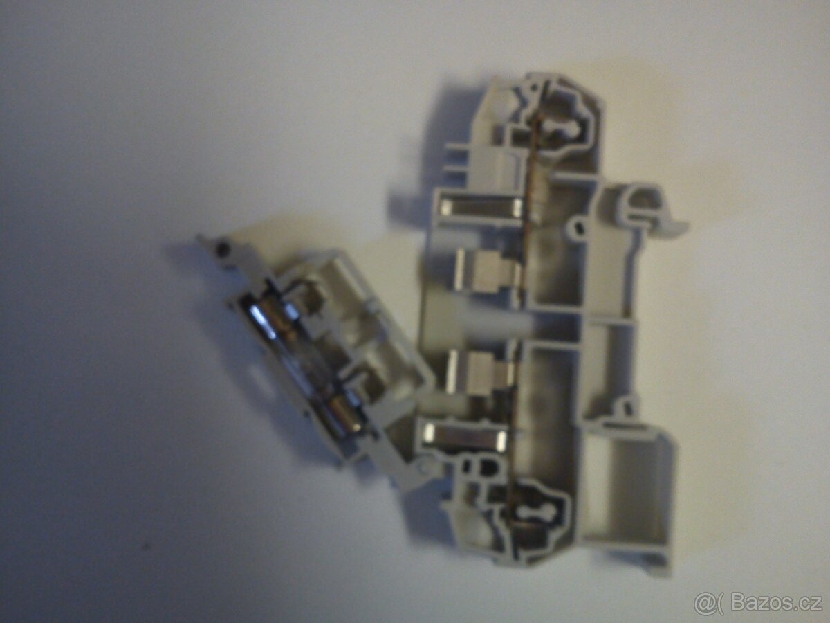 stykače,pojistky - 6