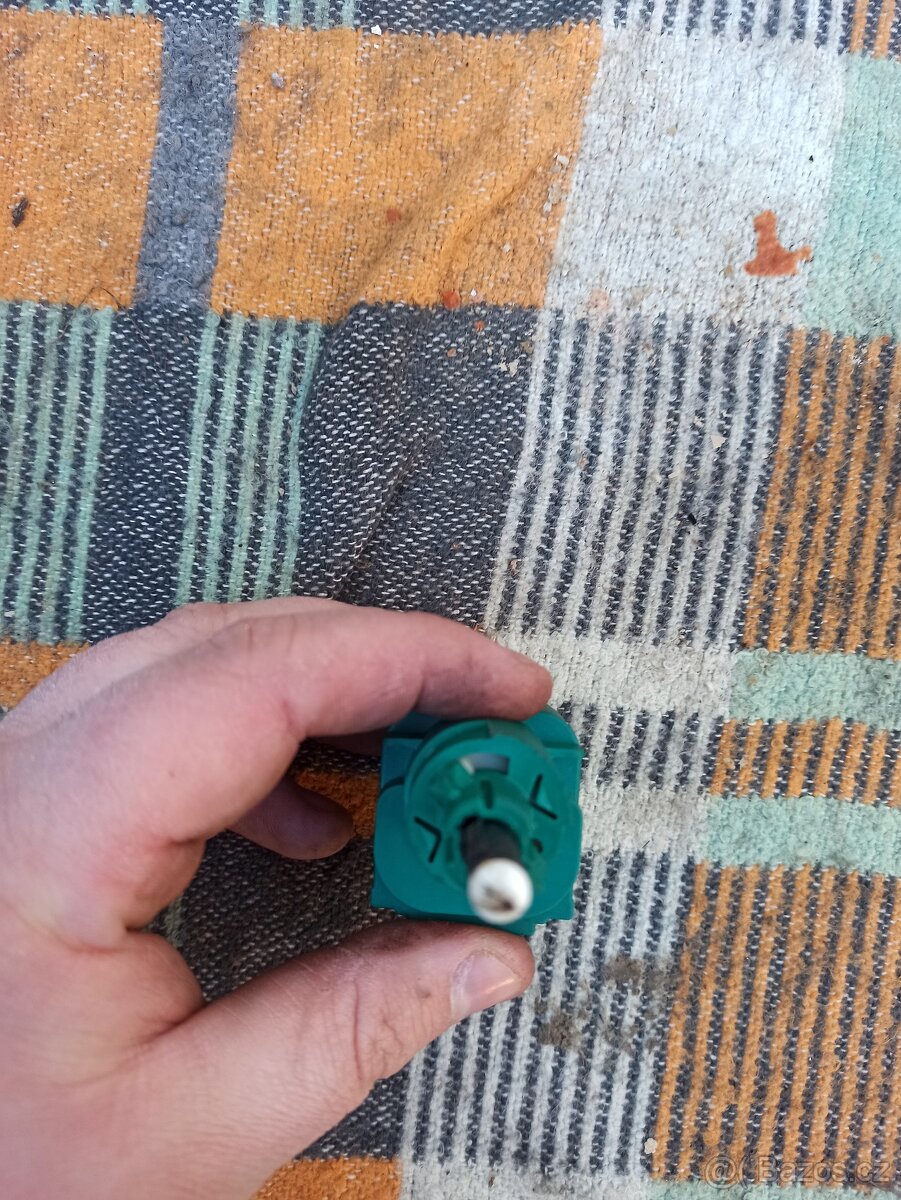 Prodám Fabia 1 - snímač brzdové světla - 6