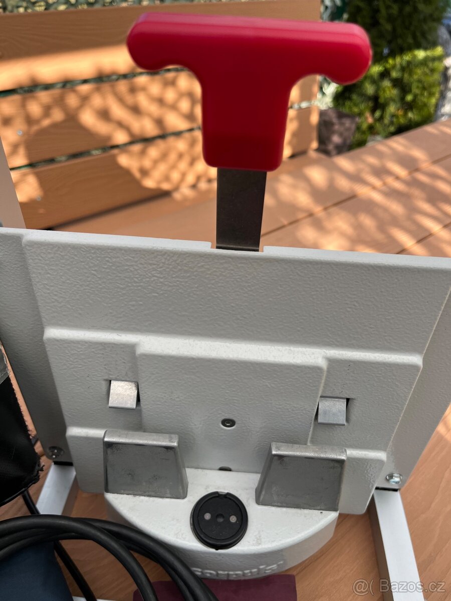 Profi defibrilátor/monitor Corpuls 3 - 6