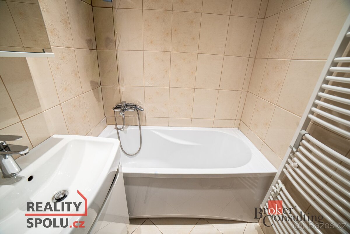 Převod dr. podílu, byty/3+1, 71 m2, Zdeňka Fibicha 2592/35, - 6